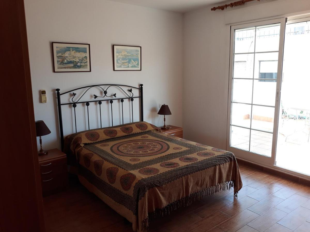 Casa Angelus + * Águilas